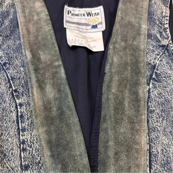 Rare Vintage Pioneer Wear 80s Acid Wash Leather Trim  Denim Jean Vest Unisex - Picture 3 of 14